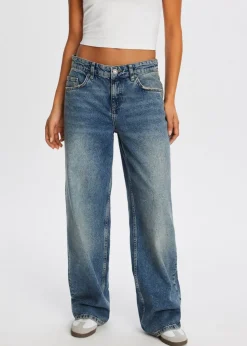 Baggy jeans