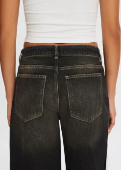 Balloon jeans