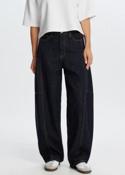 Balloon jeans