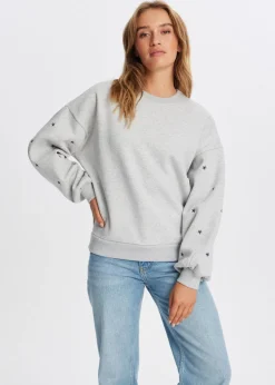 Balloon sweater