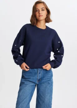 Balloon sweater