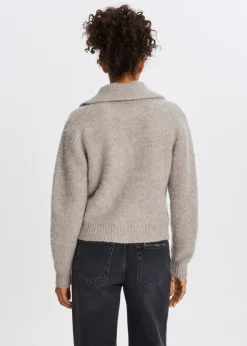 Bouclé vest