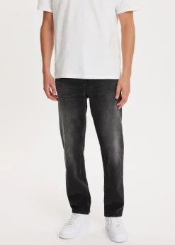 Bruce relaxed tapered jeans