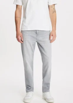 Bruce relaxed tapered jeans