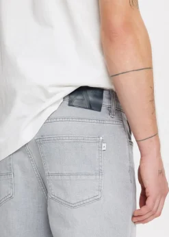 Bruce relaxed tapered jeans