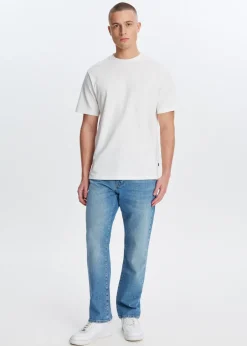 Comfort straight jeans