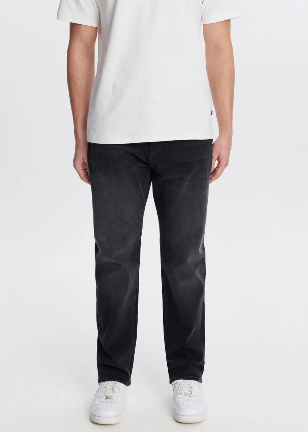 Comfort straight jeans