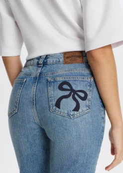 Flared jeans met printdetail
