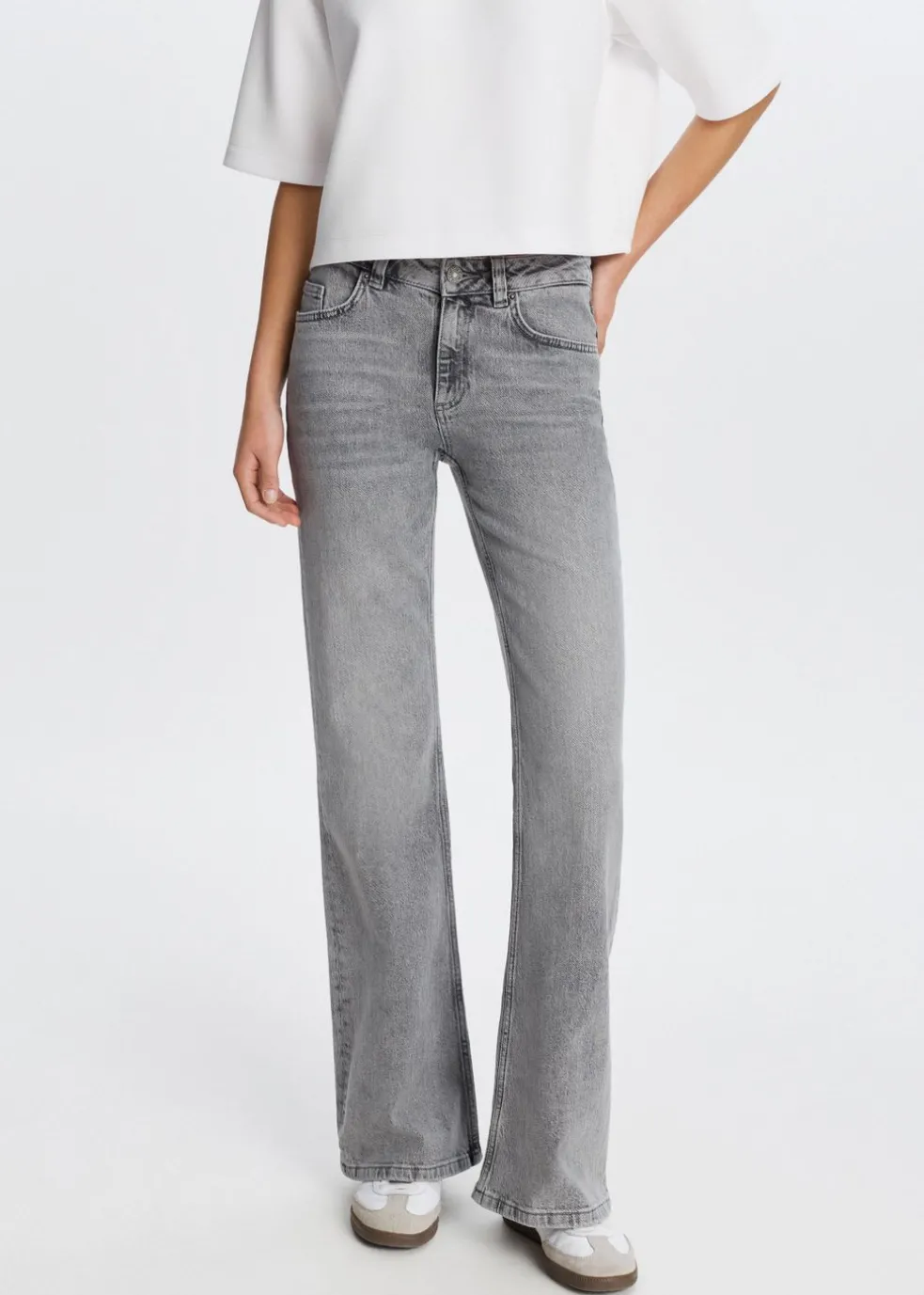 Flared jeans met printdetail