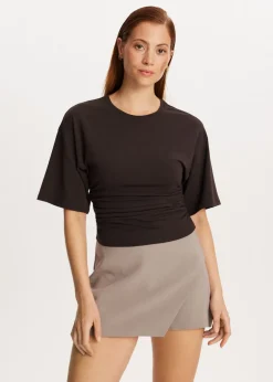 Getailleerd t-shirt met plooien