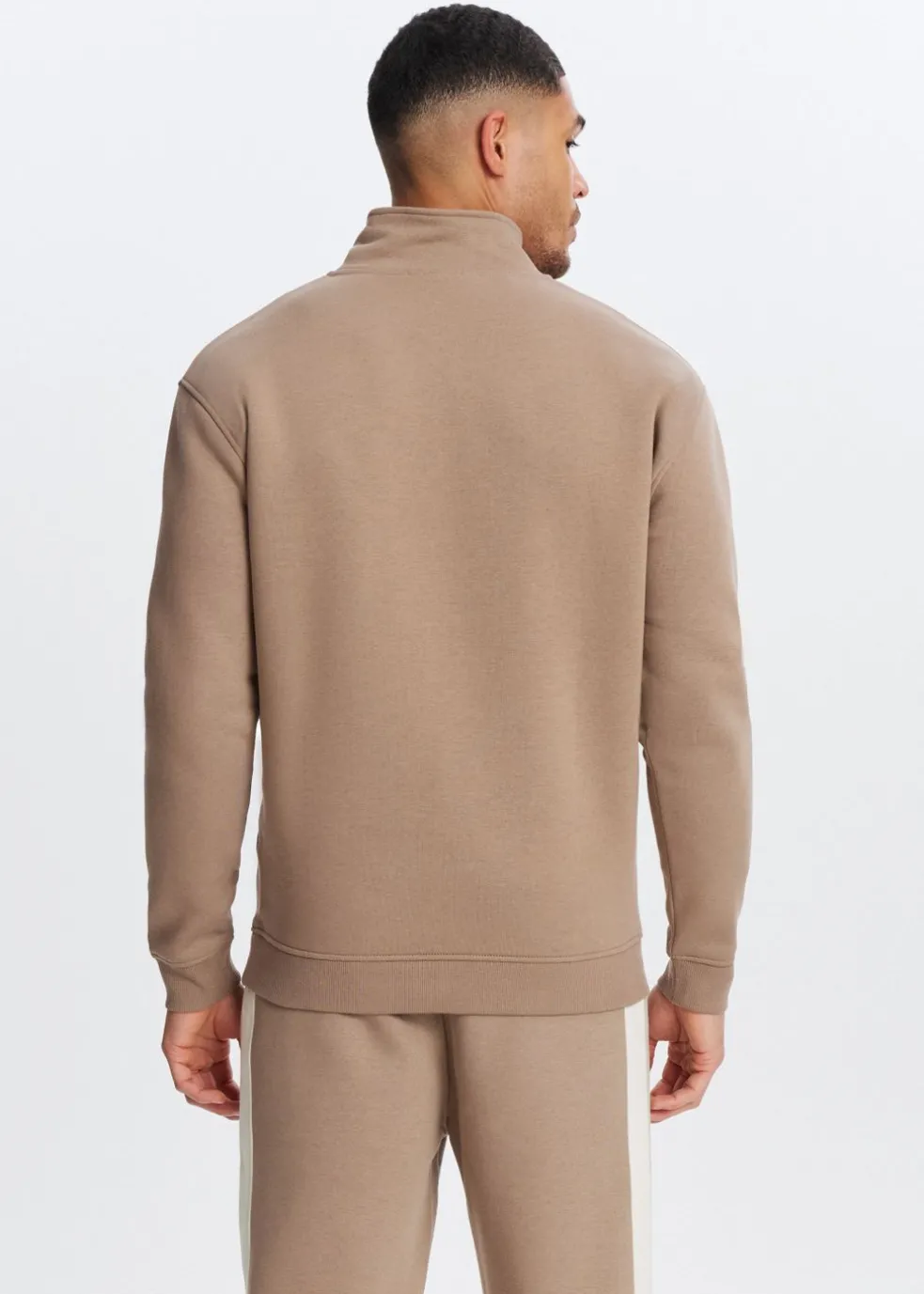Half zip sweater league