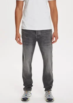 Heaton modern regular jeans
