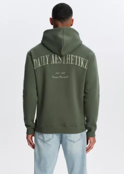 Hoodie met borduurdetails