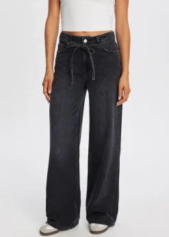Jeans met riem