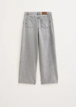 Loose fit jeans