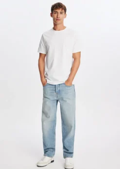 Loose fit jeans