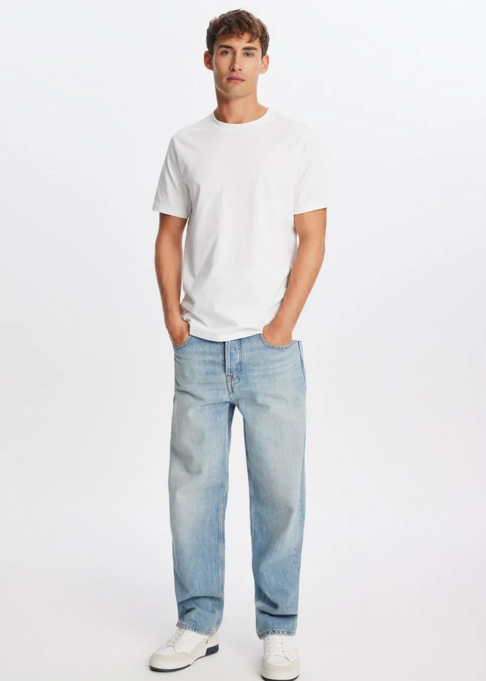 Loose fit jeans