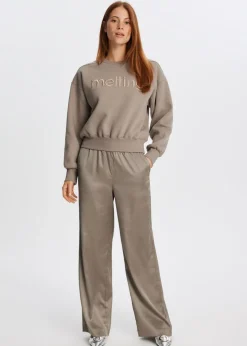 Melting sweater