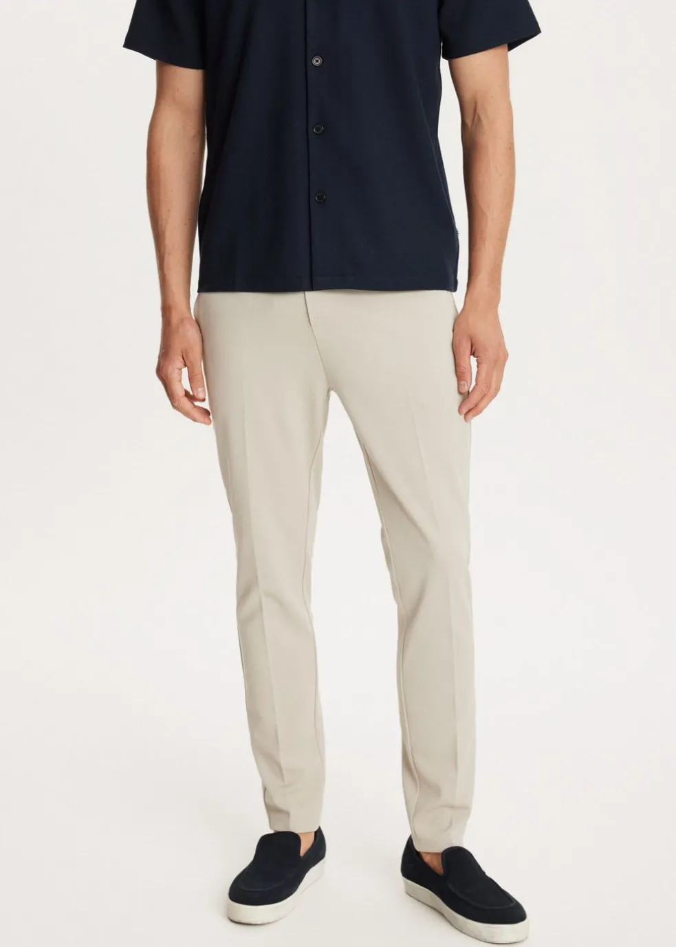 Piqué chino slim fit