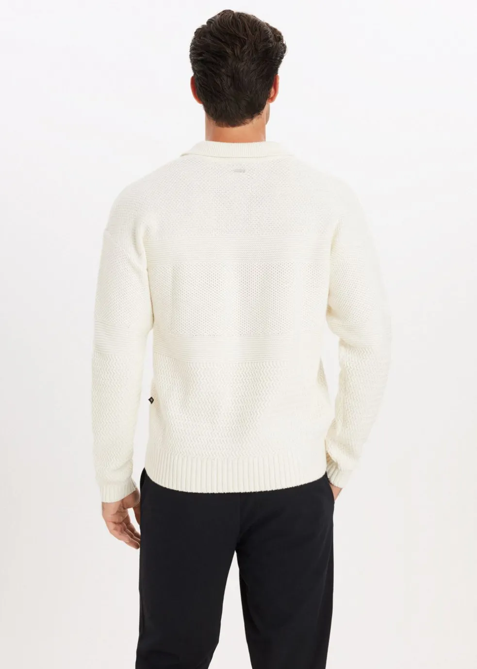 Polo met structuurdetails