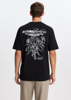 T-shirt art gallery