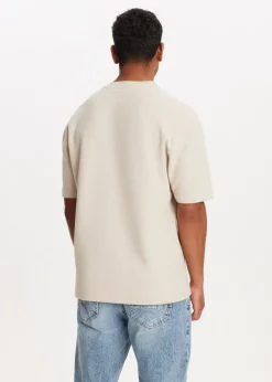 T-shirt essential