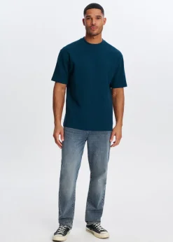 T-shirt essential