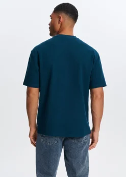 T-shirt essential