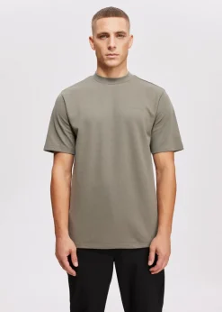T-shirt staff